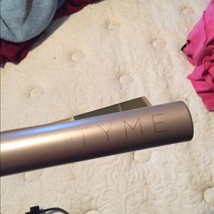 Tyme straightener